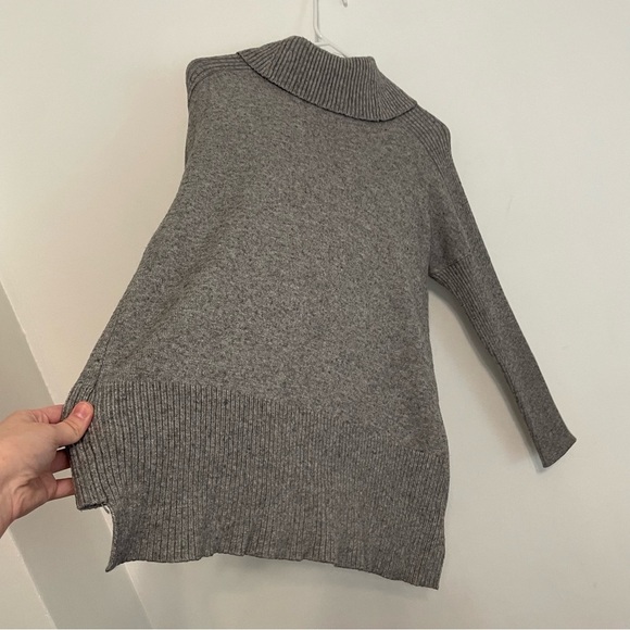CABLE & GAUGE Cowl Neck Sweater Gray Flecked Speckled Hi-Lo Hem Tunic Sweater L - Picture 14 of 14